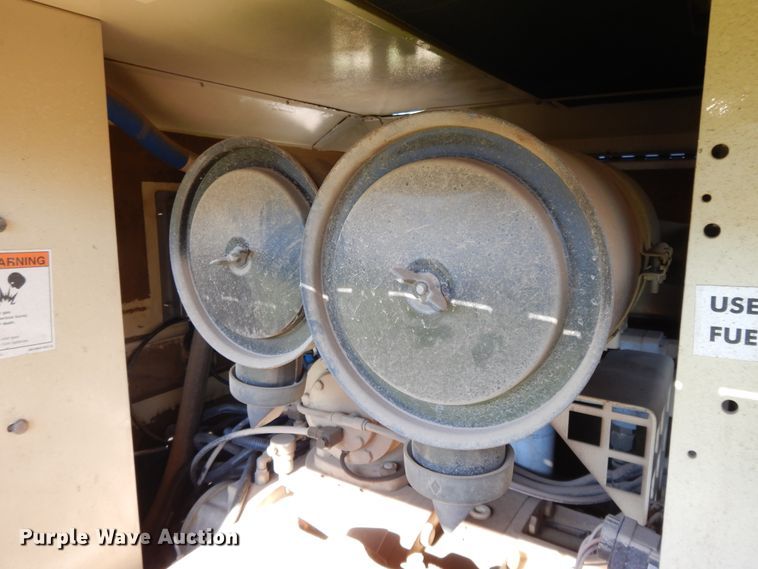 image for item DE5806 2000 Ingersoll Rand HP300WCU  air compressor