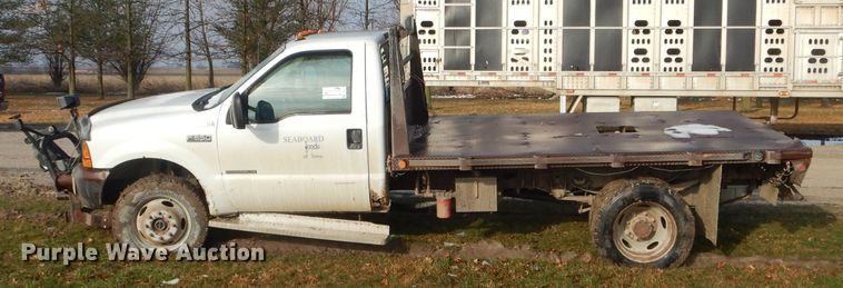 image for item DF3012 2000 Ford F550 Super Duty flatbed truck
