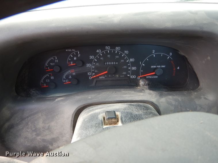 image for item DF3012 2000 Ford F550 Super Duty flatbed truck