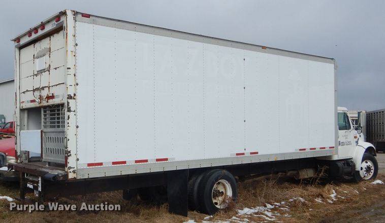 image for item DF3014 2000 International 4700 box truck