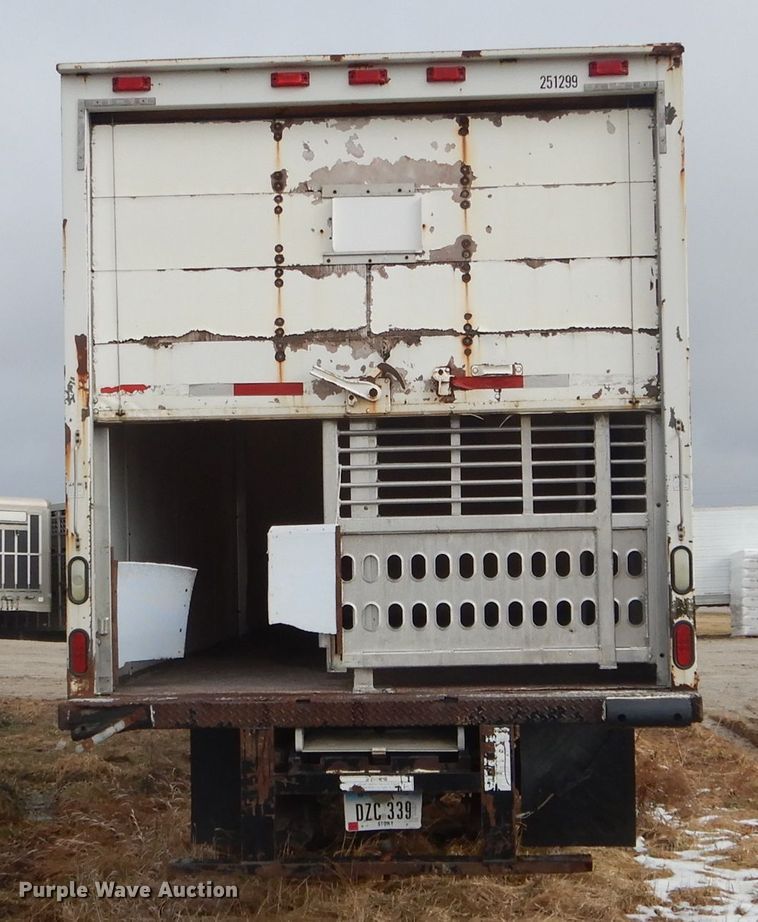 image for item DF3014 2000 International 4700 box truck