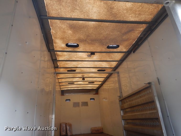 image for item DF3014 2000 International 4700 box truck