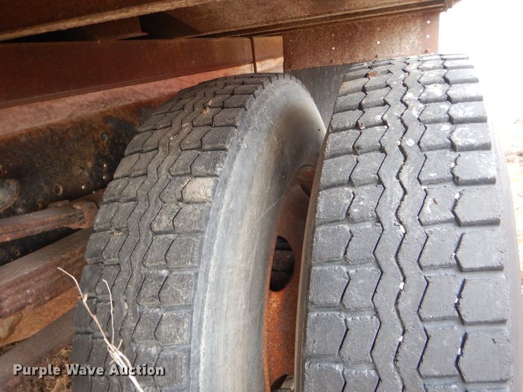 image for item DF3014 2000 International 4700 box truck