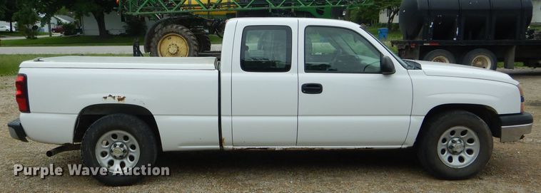 image for item DF3189 2006 Chevrolet Silverado 1500  Ext. Cab pickup truck