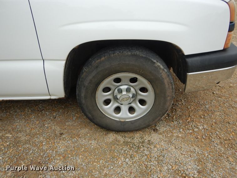 image for item DF3189 2006 Chevrolet Silverado 1500  Ext. Cab pickup truck