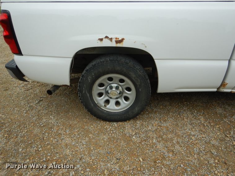 image for item DF3189 2006 Chevrolet Silverado 1500  Ext. Cab pickup truck