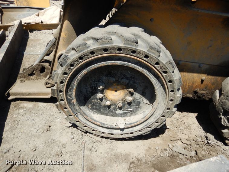 image for item DF4116 2006 John Deere 317  skid steer loader