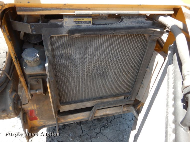 image for item DF4116 2006 John Deere 317  skid steer loader