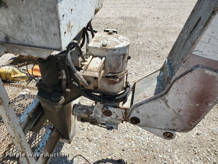 image for item DF8942 1997 Snorkelift ATR60  boom lift