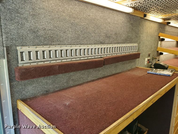 image for item DF8956 2002 Freightliner MT55  delivery truck