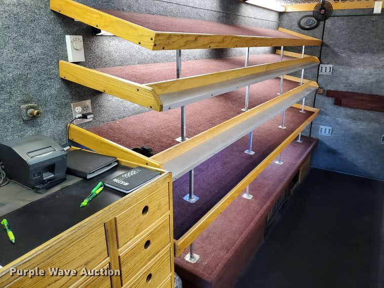 image for item DF8956 2002 Freightliner MT55  delivery truck