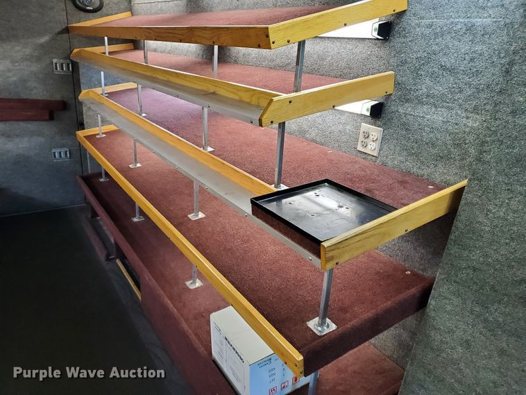 image for item DF8956 2002 Freightliner MT55  delivery truck