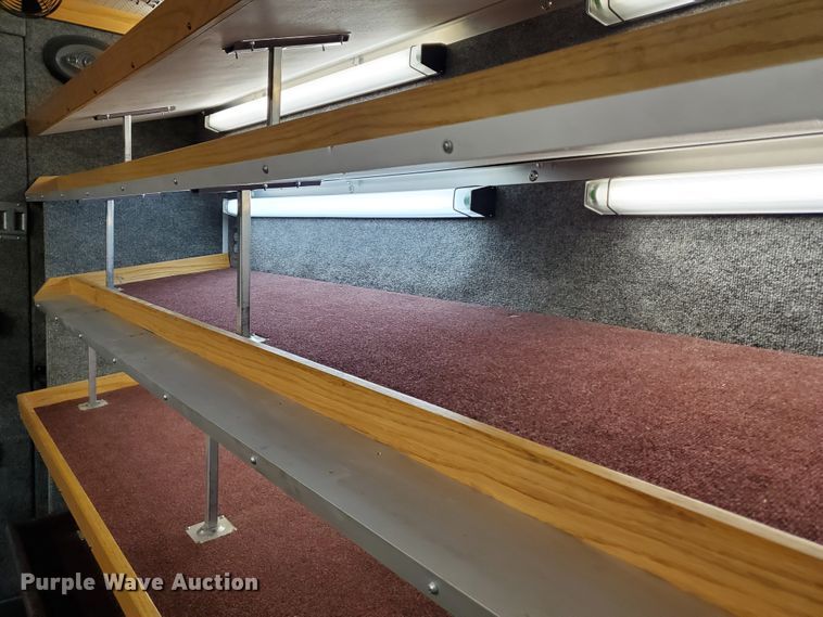 image for item DF8956 2002 Freightliner MT55  delivery truck