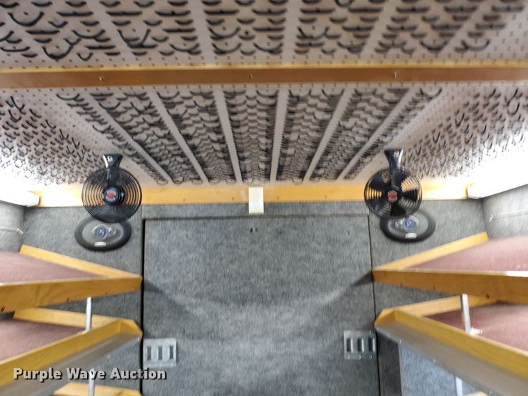 image for item DF8956 2002 Freightliner MT55  delivery truck