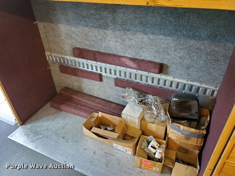 image for item DF8956 2002 Freightliner MT55  delivery truck