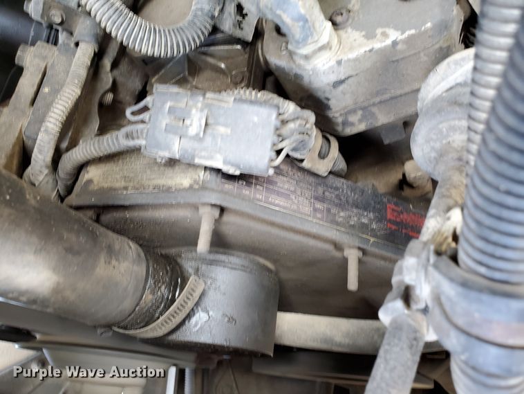 image for item DF8956 2002 Freightliner MT55  delivery truck