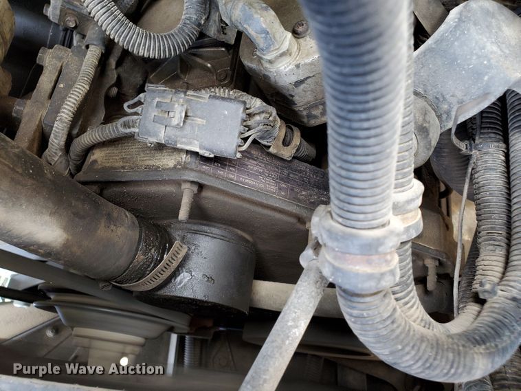 image for item DF8956 2002 Freightliner MT55  delivery truck