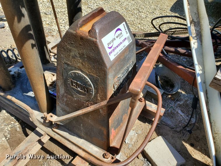 image for item DF8960 Forge tools