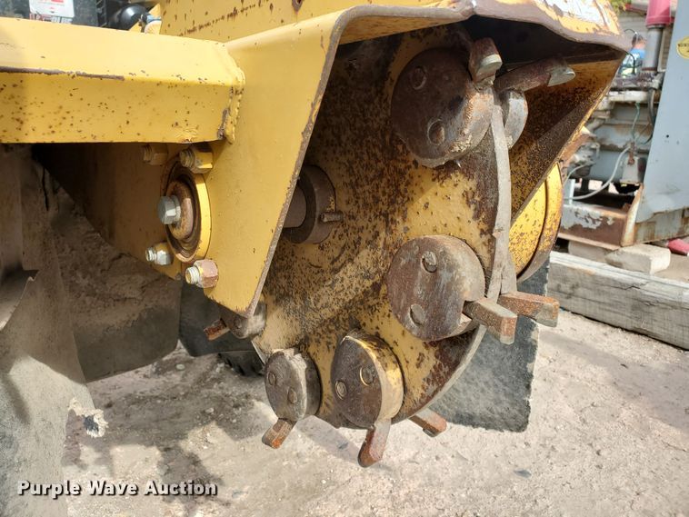 image for item DF8982 1988 Vermeer 186 stump grinder