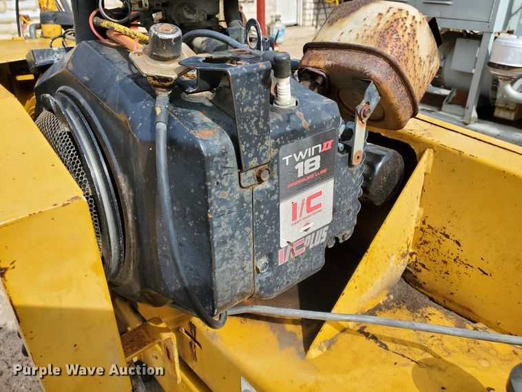 image for item DF8982 1988 Vermeer 186 stump grinder