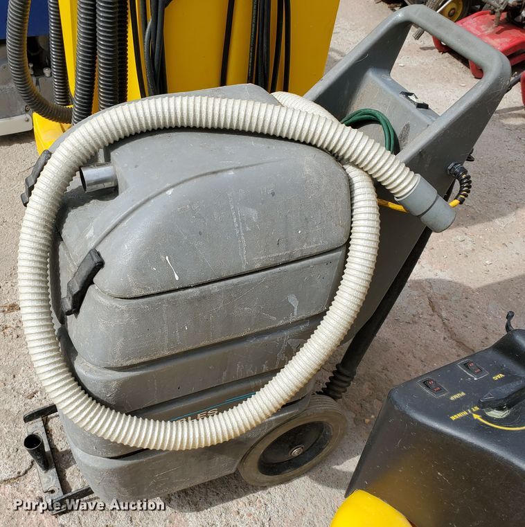 image for item DF8985 Floor cleaning equipment