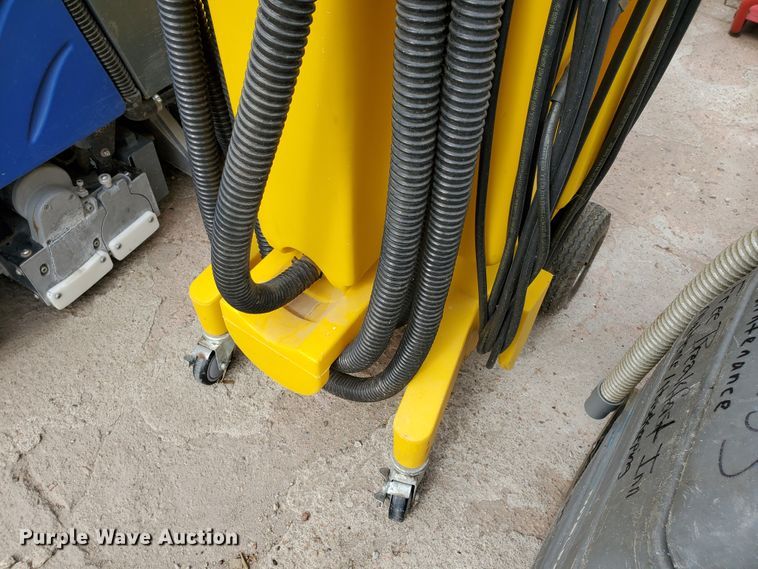 image for item DF8985 Floor cleaning equipment