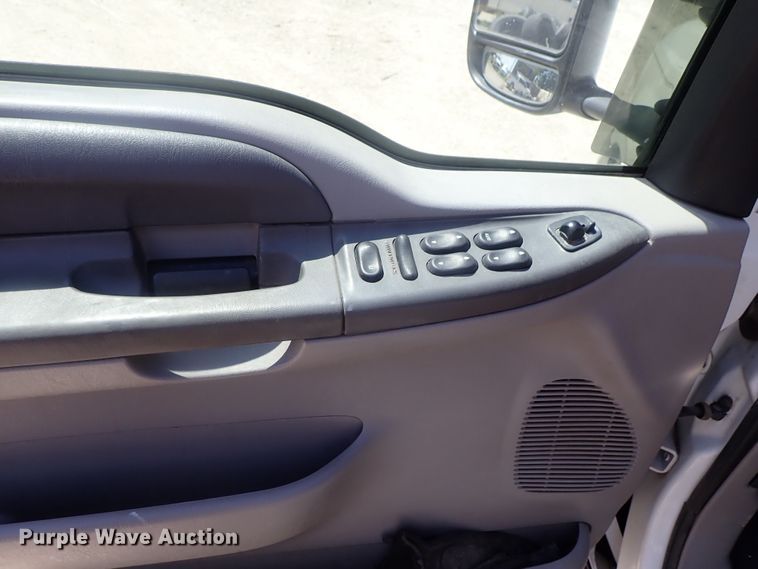 image for item DG2231 2001 Ford Excursion  SUV