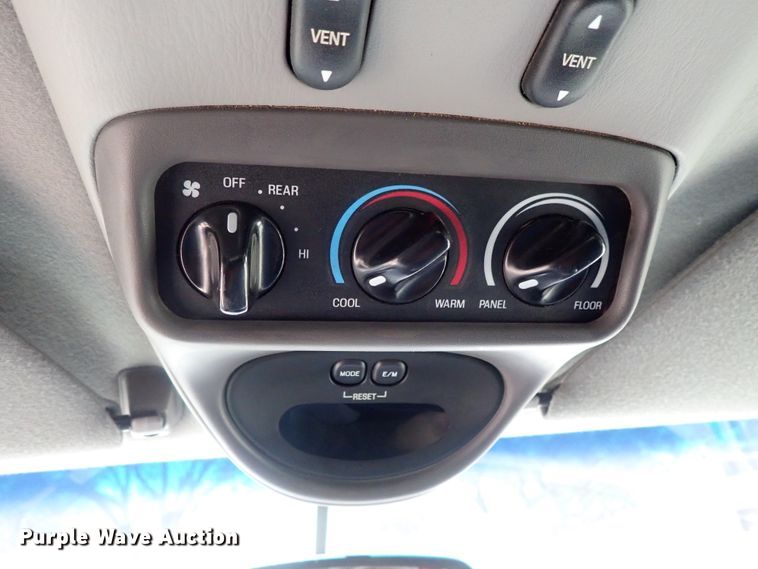 image for item DG2231 2001 Ford Excursion  SUV