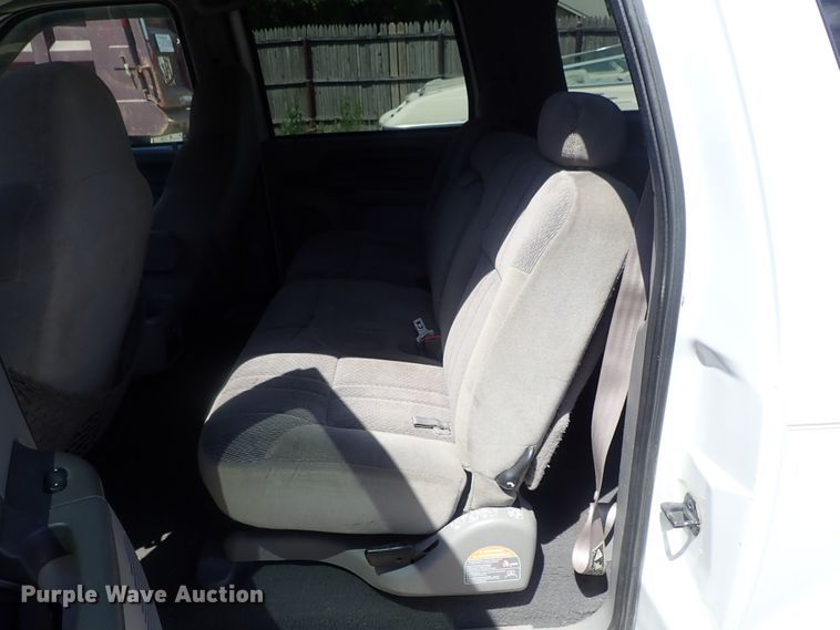 image for item DG2231 2001 Ford Excursion  SUV