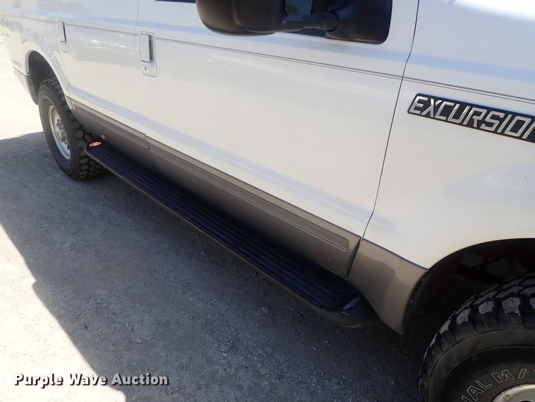 image for item DG2231 2001 Ford Excursion  SUV