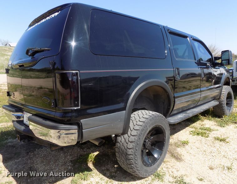 image for item DG2594 2004 Ford Excursion XLT  SUV