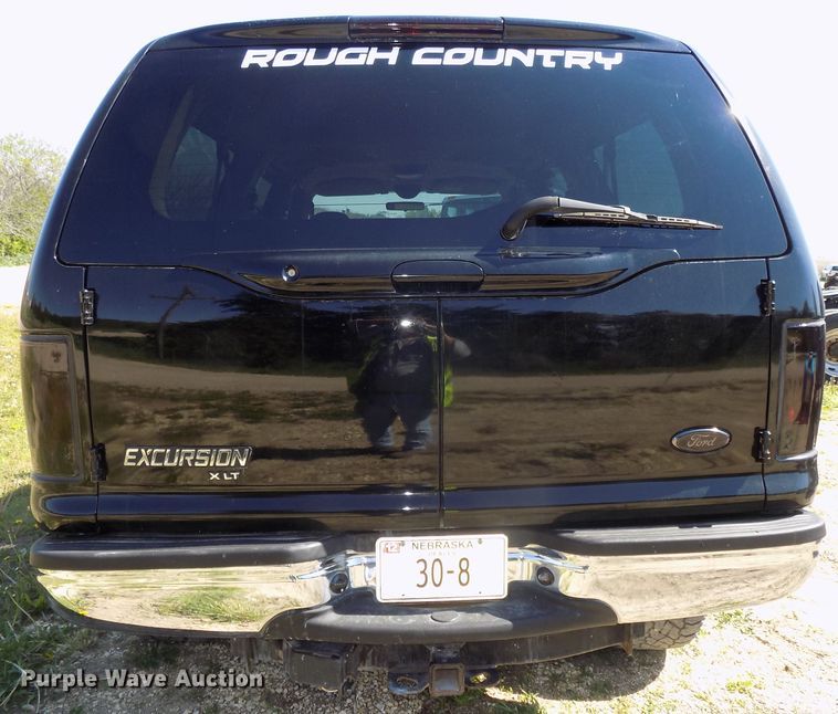 image for item DG2594 2004 Ford Excursion XLT  SUV