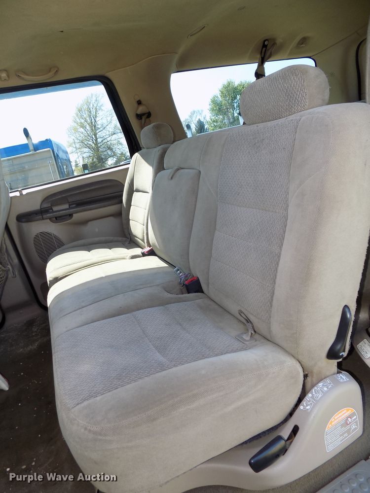 image for item DG2594 2004 Ford Excursion XLT  SUV