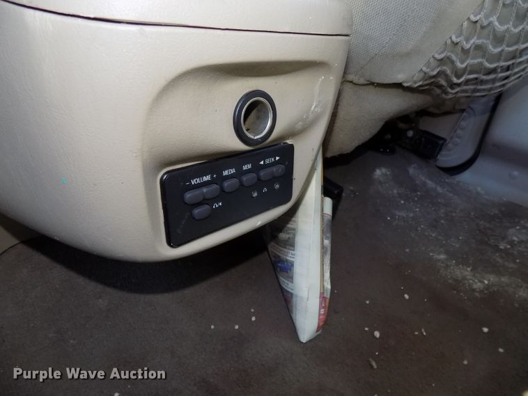 image for item DG2594 2004 Ford Excursion XLT  SUV