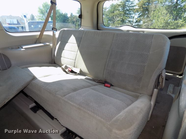 image for item DG2594 2004 Ford Excursion XLT  SUV