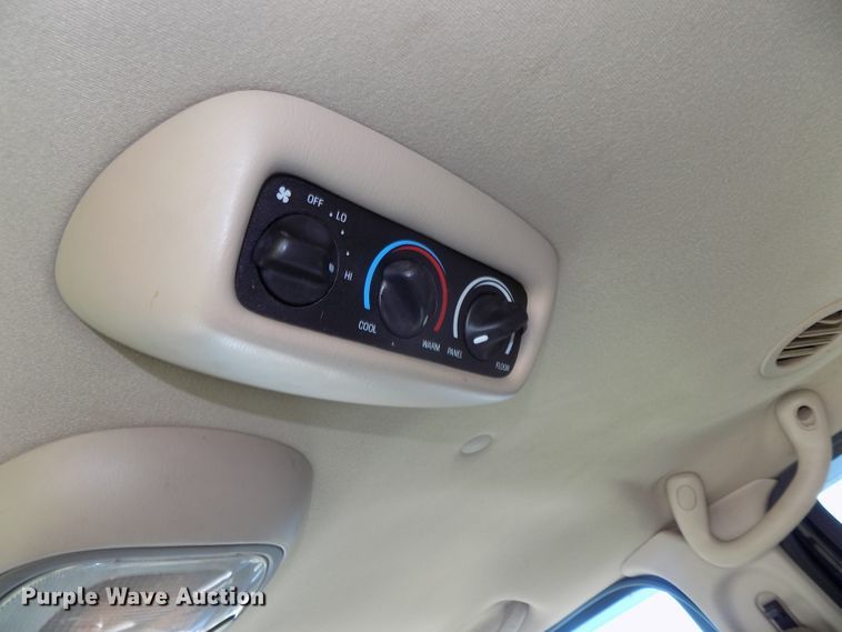 image for item DG2594 2004 Ford Excursion XLT  SUV