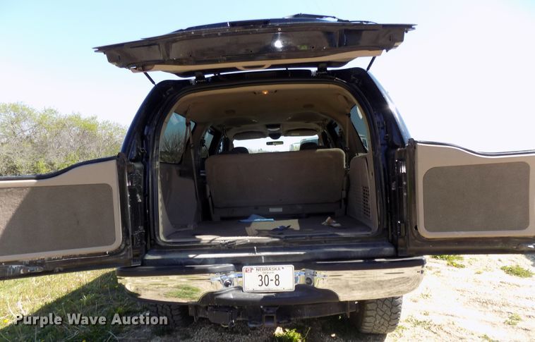 image for item DG2594 2004 Ford Excursion XLT  SUV