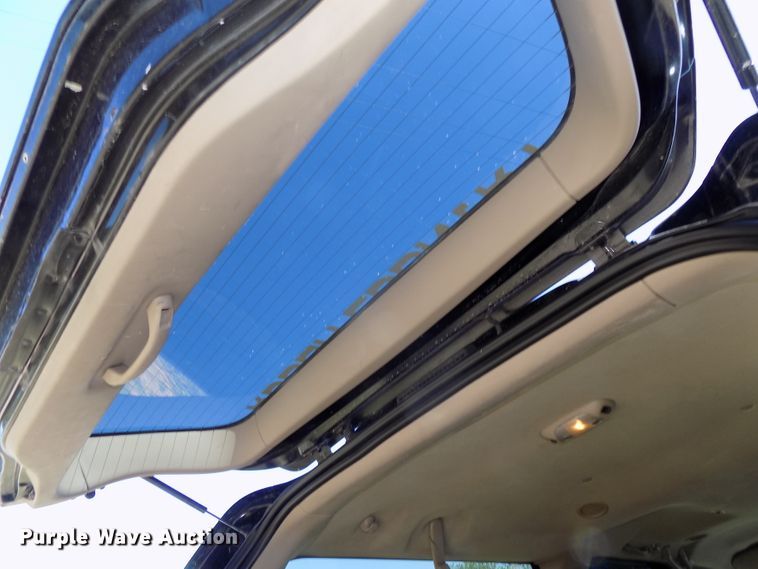 image for item DG2594 2004 Ford Excursion XLT  SUV