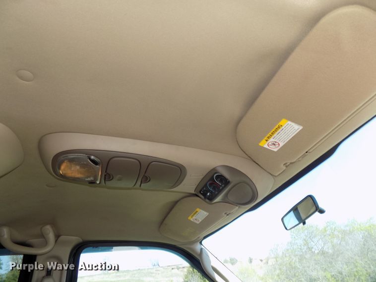 image for item DG2594 2004 Ford Excursion XLT  SUV