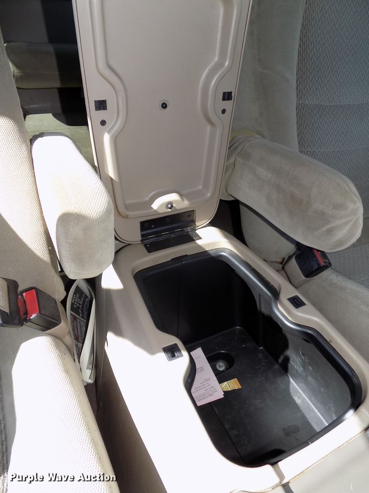 image for item DG2594 2004 Ford Excursion XLT  SUV