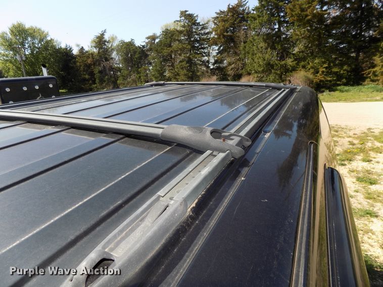 image for item DG2594 2004 Ford Excursion XLT  SUV