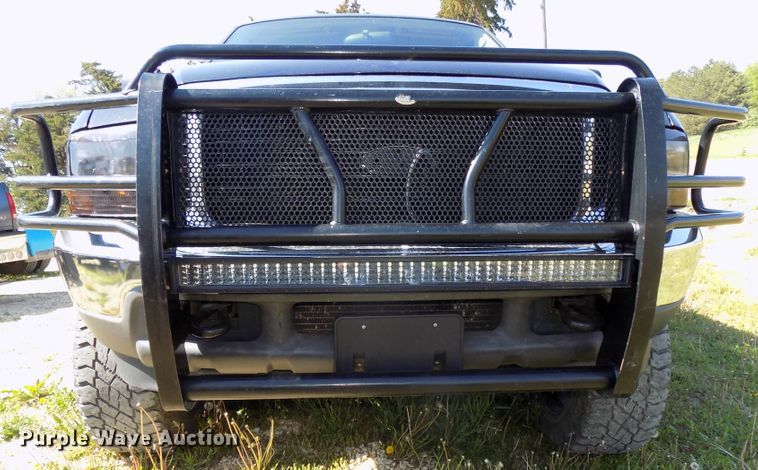 image for item DG2594 2004 Ford Excursion XLT  SUV