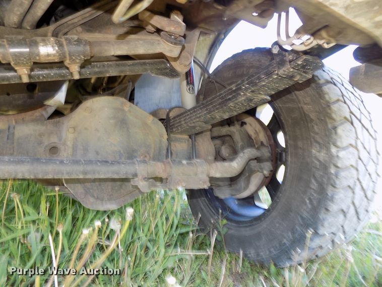 image for item DG2594 2004 Ford Excursion XLT  SUV