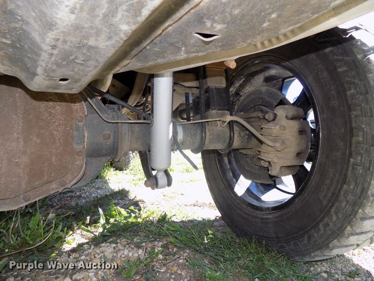 image for item DG2594 2004 Ford Excursion XLT  SUV