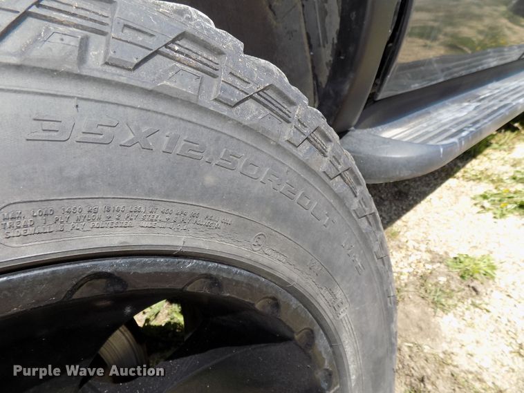 image for item DG2594 2004 Ford Excursion XLT  SUV