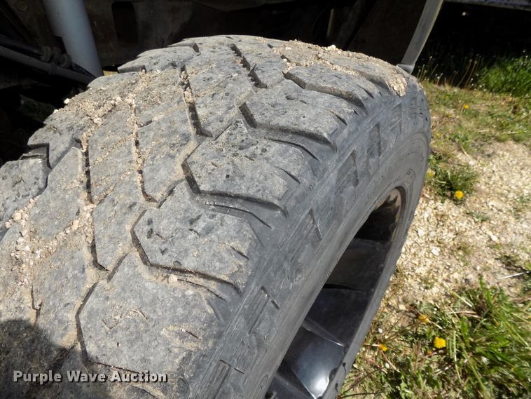 image for item DG2594 2004 Ford Excursion XLT  SUV