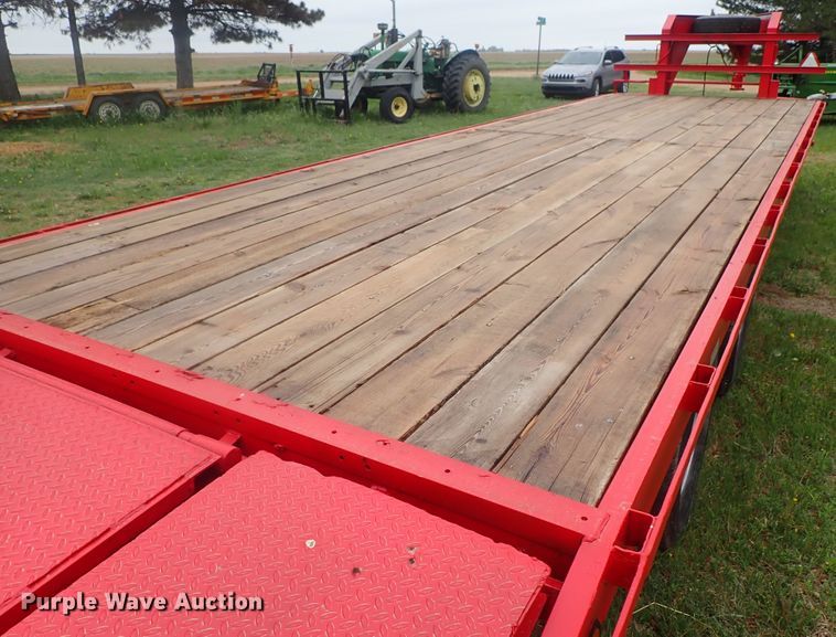 image for item DG3158 2005 QWS Express equipment trailer