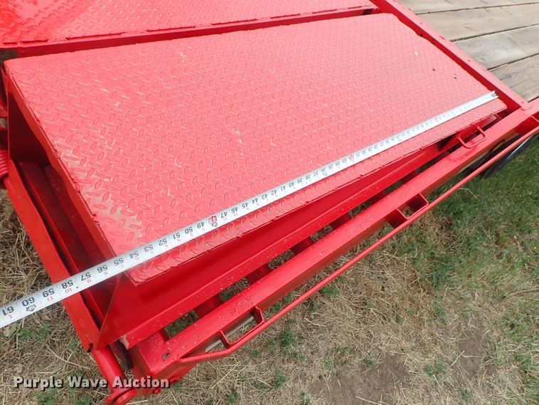 image for item DG3158 2005 QWS Express equipment trailer