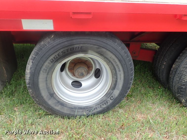 image for item DG3158 2005 QWS Express equipment trailer