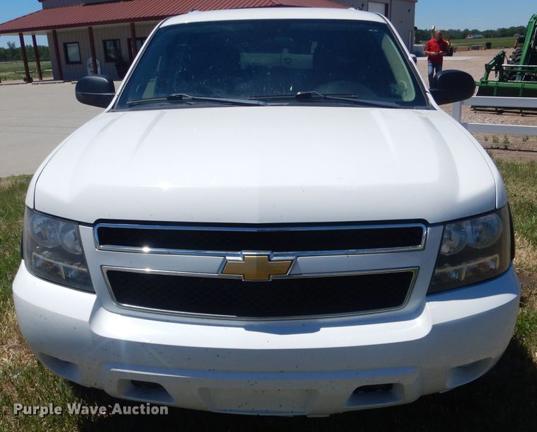 image for item DG5985 2013 Chevrolet Suburban K2500  SUV